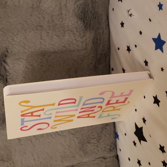 Rimemo "Stay Wild And Free" Print Hardcover Journal Notebook - Picture 4 of 8